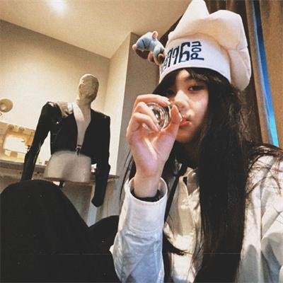 不合比例